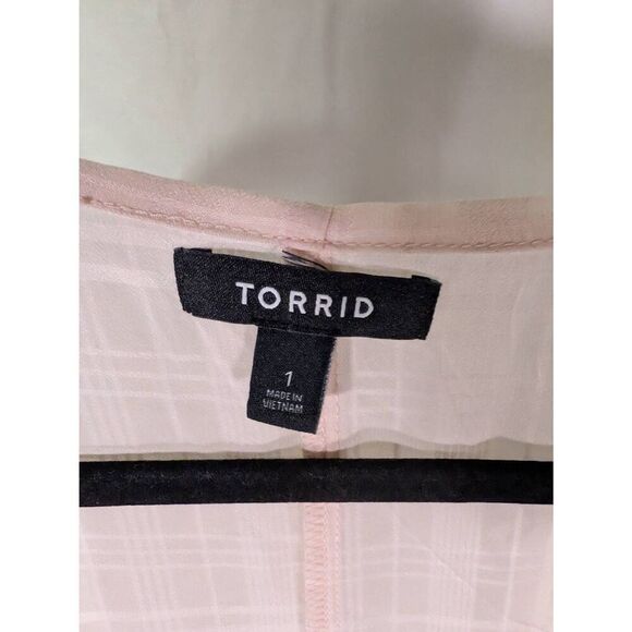 Torrid Light Pink Plaid Chiffon Kimono Size 1 - Picture 2 of 3